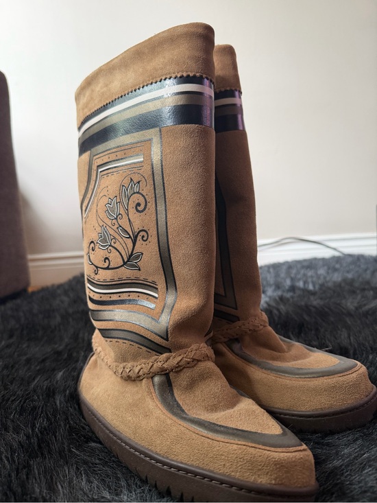 Manitobah Mukluks Shoes - Manitobah Mukluks • Victorias Arctic Fashion Leather Tamarack Boots